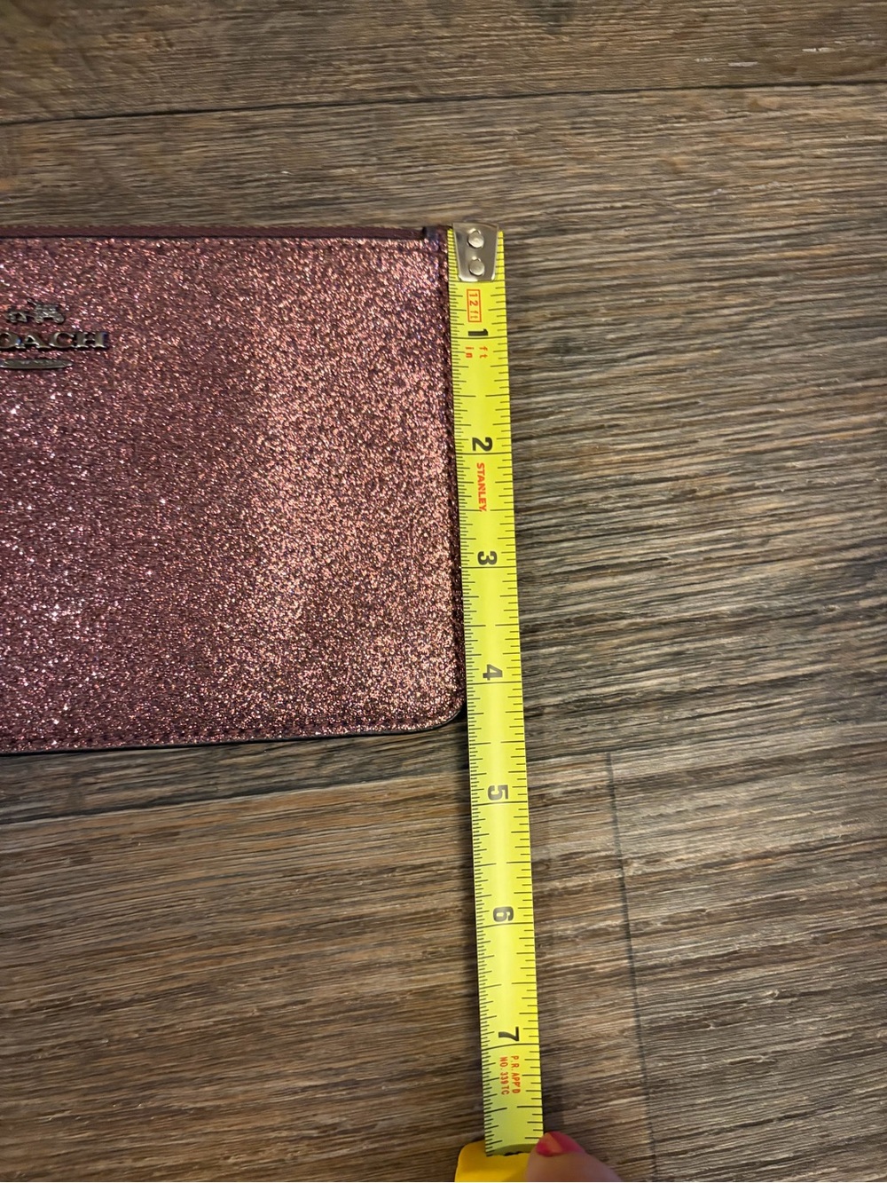 Classic Coach Glitter Wristlet In Metallic Cherry F64585 - Picture 3 of 7